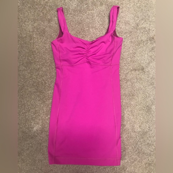 Lululemon tank - Picture 3 of 5